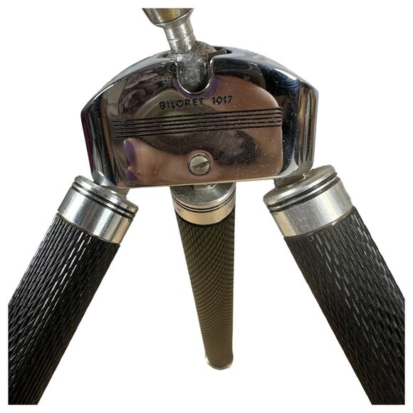 Vintage Bilora Biloret 1017 Tripod with Leather Case 9" to 36" Tall Camera Use - Picture 5 of 8
